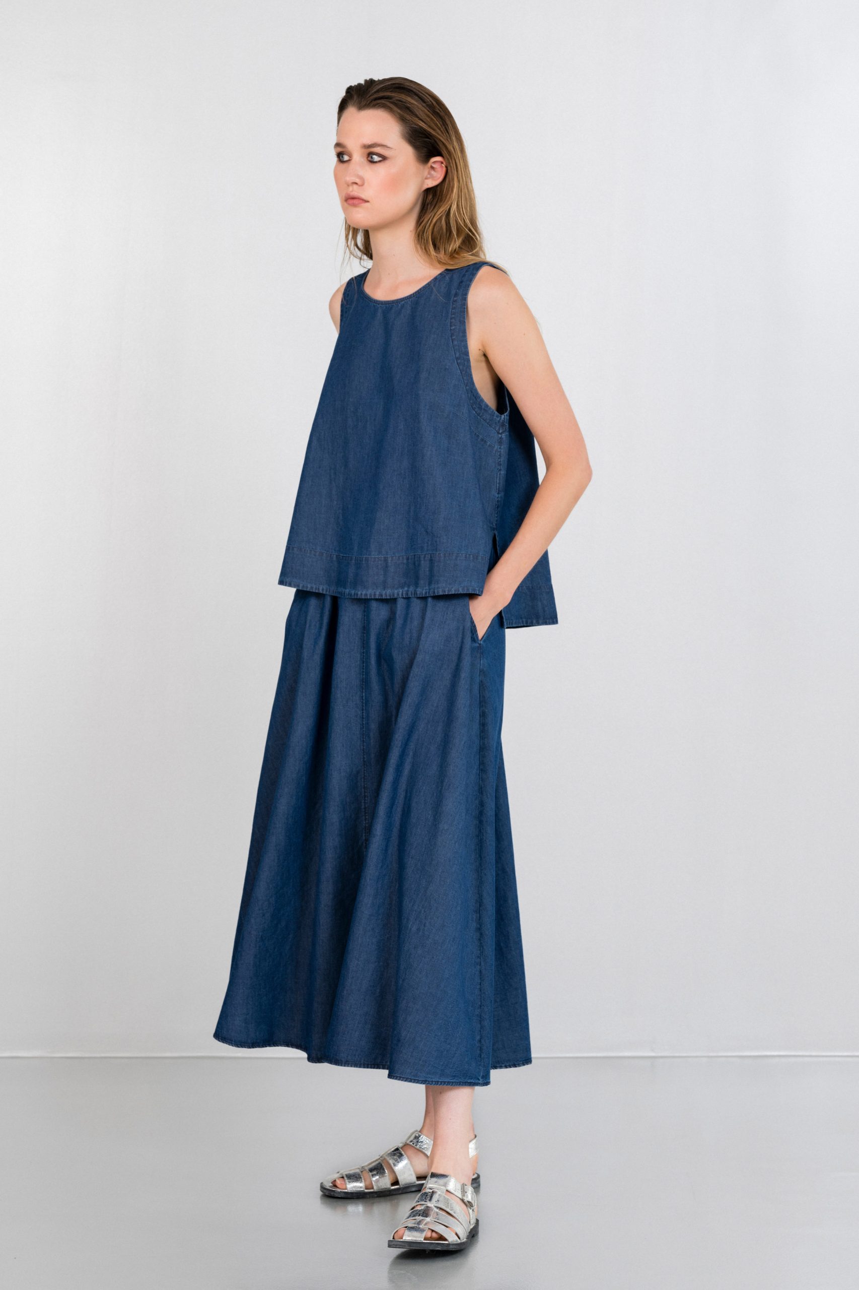 PHILOSOPHY LIGHT DENIM CROPPED TOP