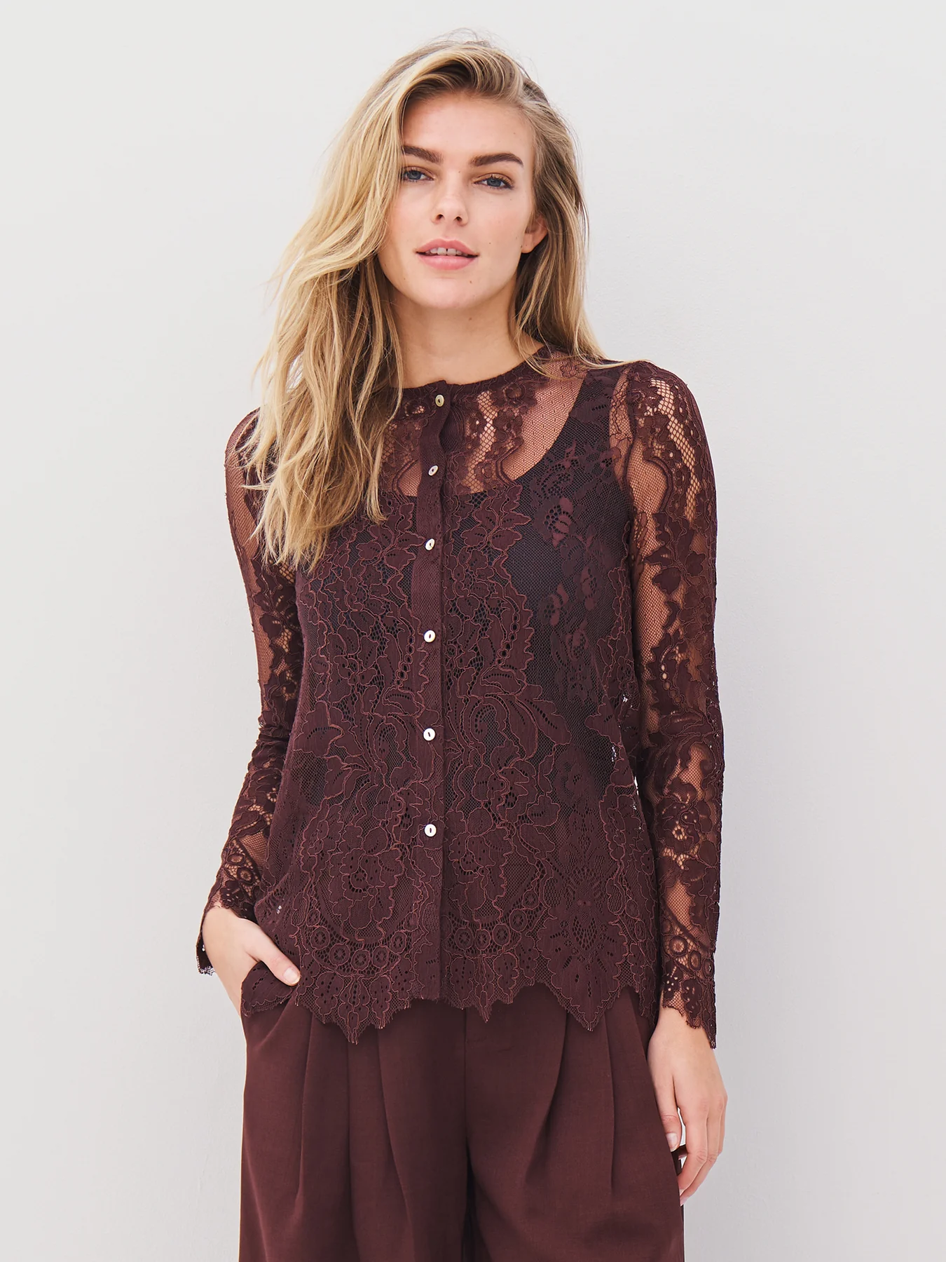 NU ARIEL TOP