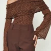 COLCCI SLIM OFF-THE-SHOULDER BLOUSE