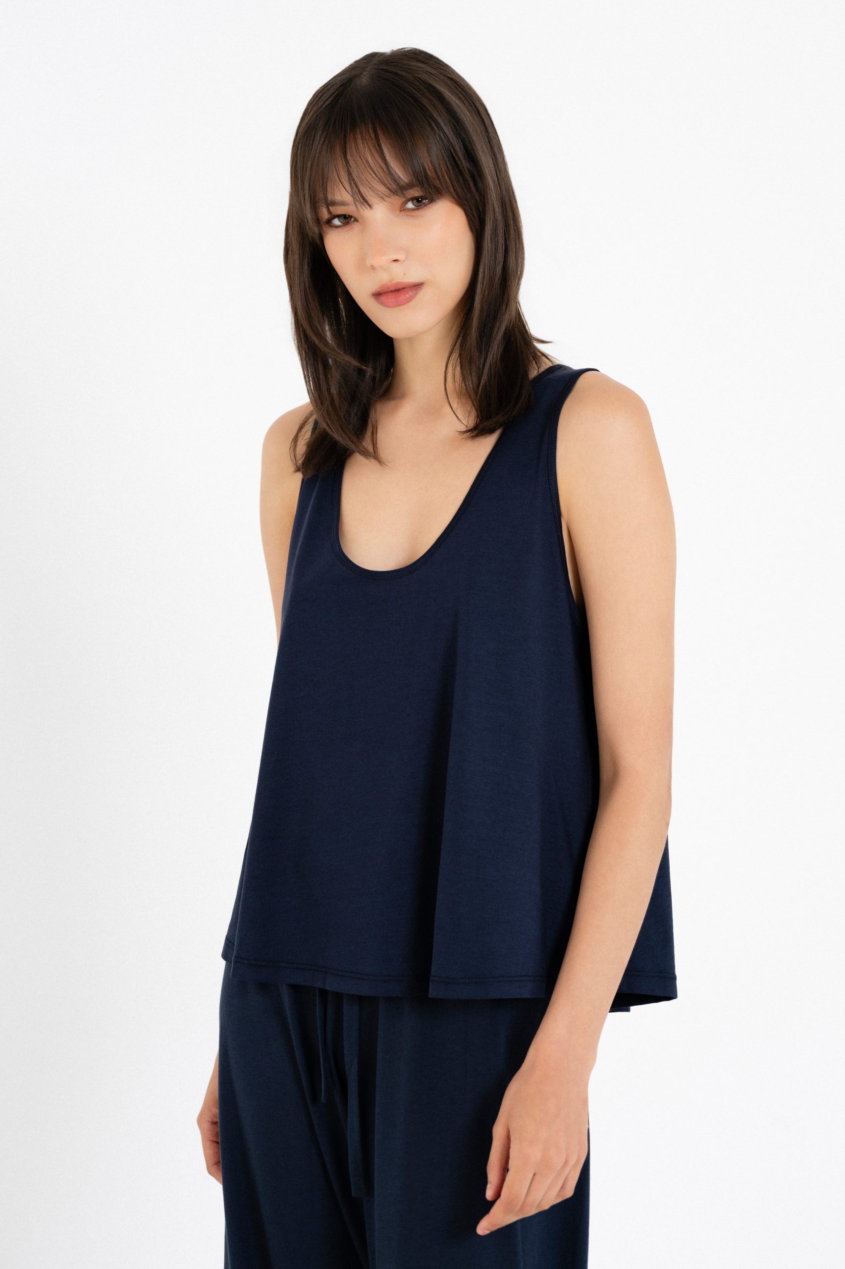 PHILOSOPHY ORGANIC JERSEY CROPPED TOP V NECK
