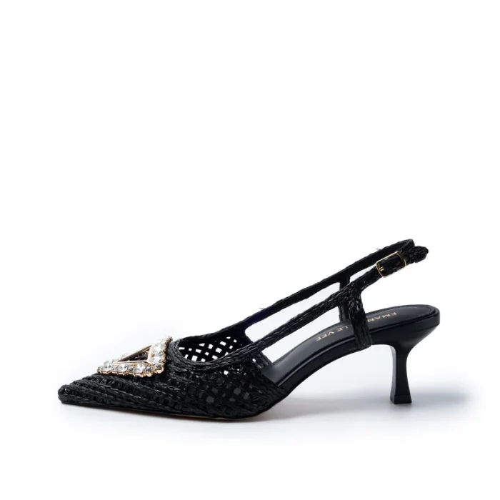 EMANUELLE VEE  CHANEL STYLE  DIVINE