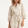 Doorknoopjurk-met-Paisley-Borduurwerk-White-Dark-Sand-4 SMASHED LEMON BUTTON-DOWN DRESS WITH PAISLEY EMBROIDERY