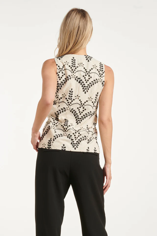 Stijlvolle-Gilet-Met-Contrastrijk-Borduurwerk-En-Strikdetails-Sand-Black-6 SMASHED LEMON STYLISH VEST WITH CONSTRASTING EMBROIDERY