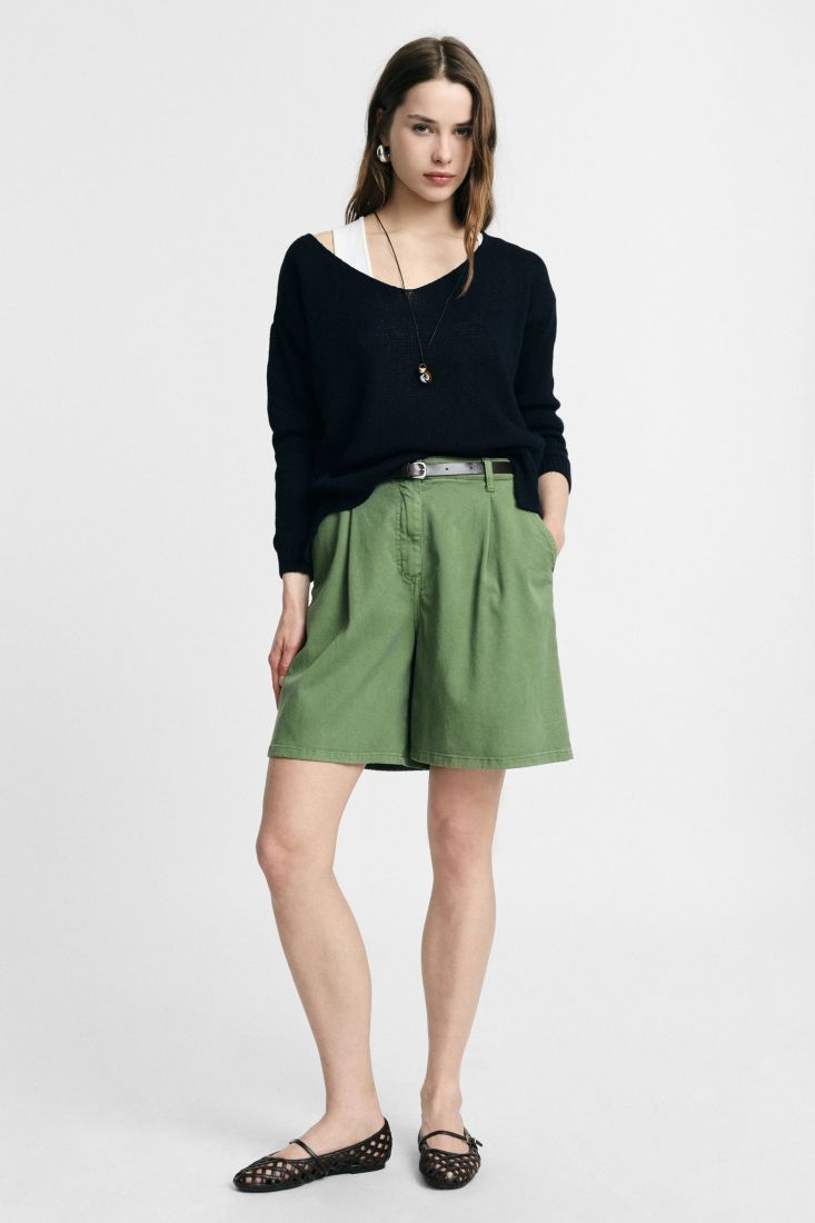 PLEASE REGULAR FIT SHORTS WITH PLEATS AND BELT