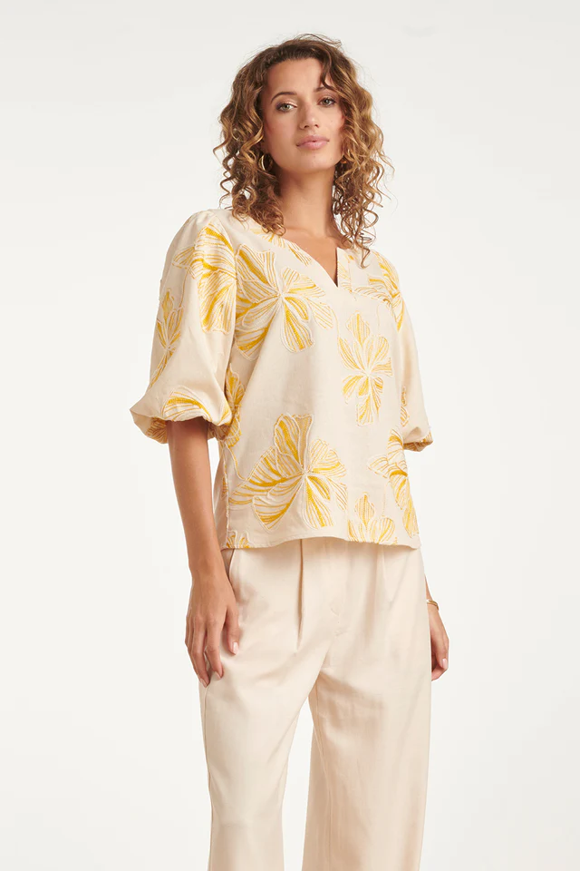 SMASHED LEMON TOP WITH FLORAL EMBROIDERY