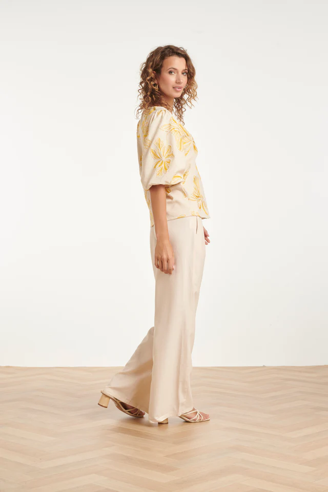 SMASHED LEMON TOP WITH FLORAL EMBROIDERY