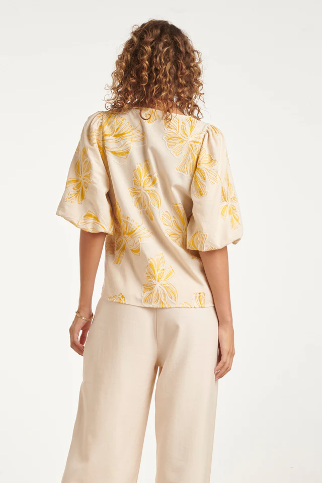 SMASHED LEMON TOP WITH FLORAL EMBROIDERY