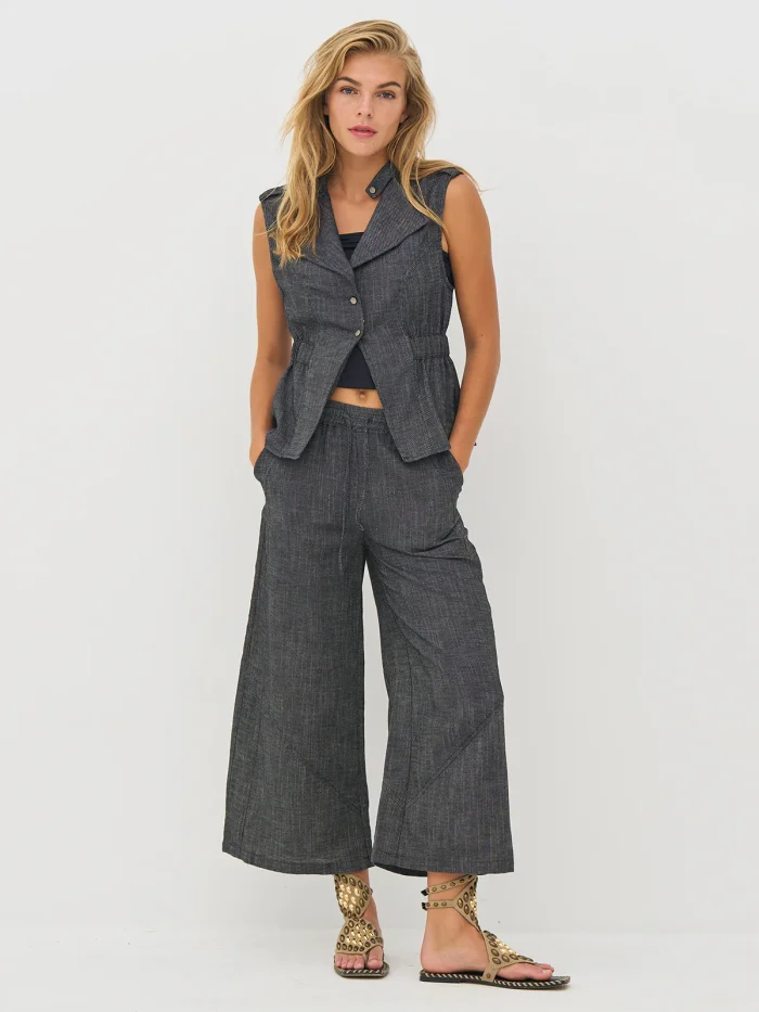 NU DAVIA VEST