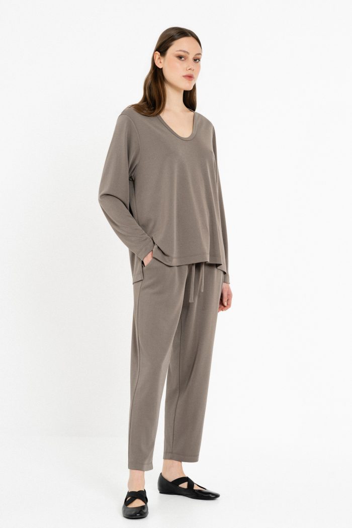 PHILOSOPHY CUPRO PIQUE V NECK TOP