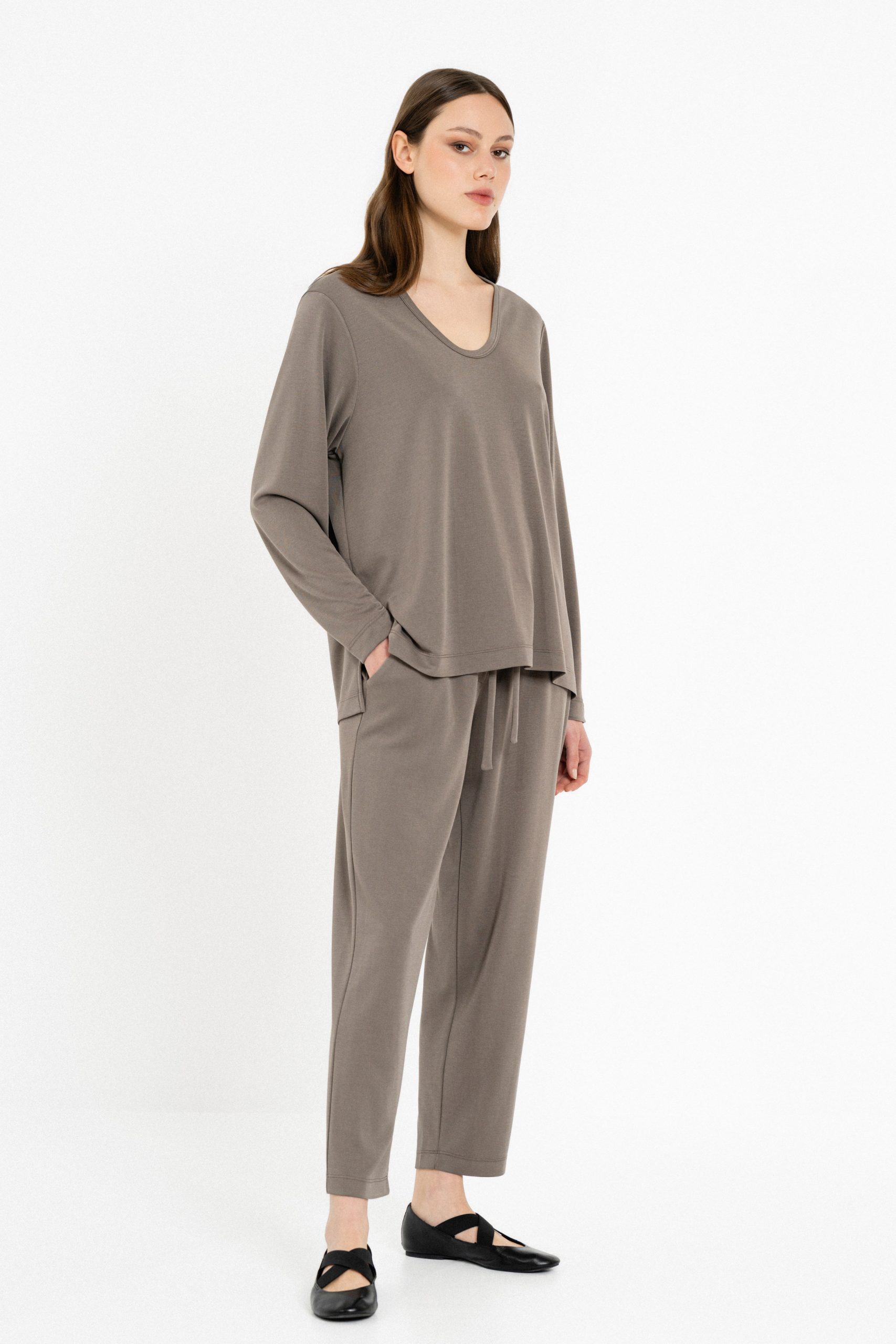 PHILOSOPHY CUPRO PIQUE V NECK TOP