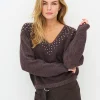 NU EUGENIA V BLOUSE