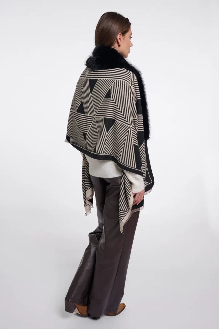 Hanley.7002612_Black-birch_03 GIOSEPPO HANLEY CAPE