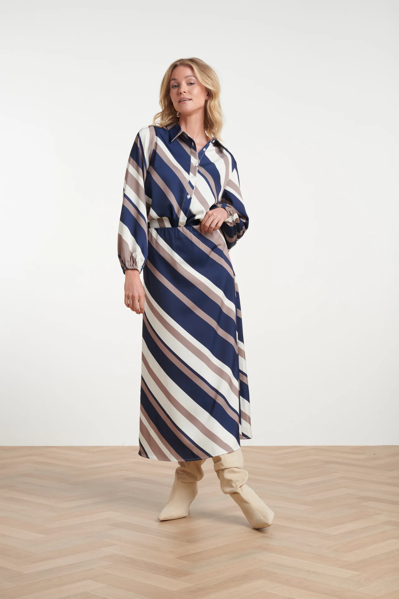 SMASHED LEMON MIDI SKIRT WITH DYNAMIC STRIPE PRINT
