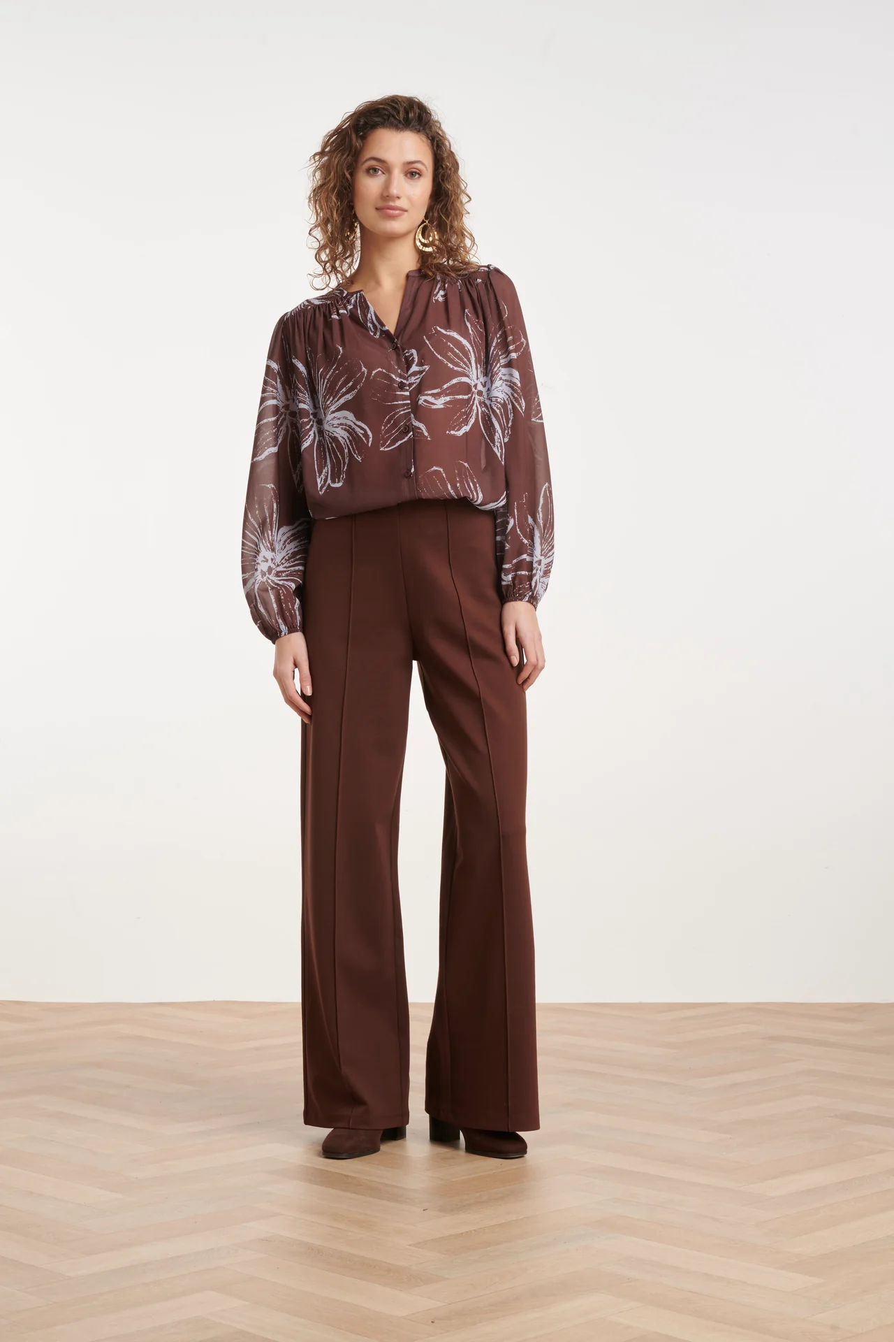 Stretch-Pantalon-met-Wijde-Pijpen-Dark-Brown SMASHED LEMON STRECH WIDE-LEG TROUSERS